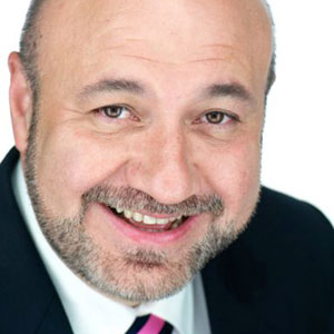 Dr. Manny Alvarez Headshot